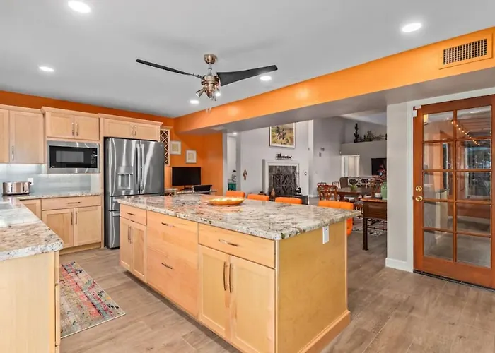 Vibrant 4 Bedroom With Pool And * Fountain Hills
